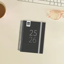 Finocam Agenda espiral octavo secundaria 2025-2026 negro día página