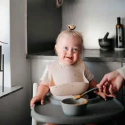 Mushie Bowl de silicona con ventosa blanco hueso