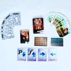 Atomo Games Juego de cartas Amy la compositora Club A
