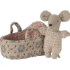Maileg Ratoncito bebé en capazo rosa 6cm