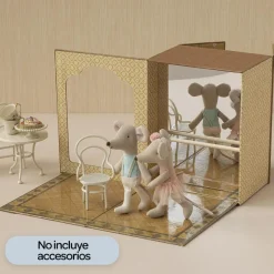 Maileg Ratoncitos ballet en estudio de danza